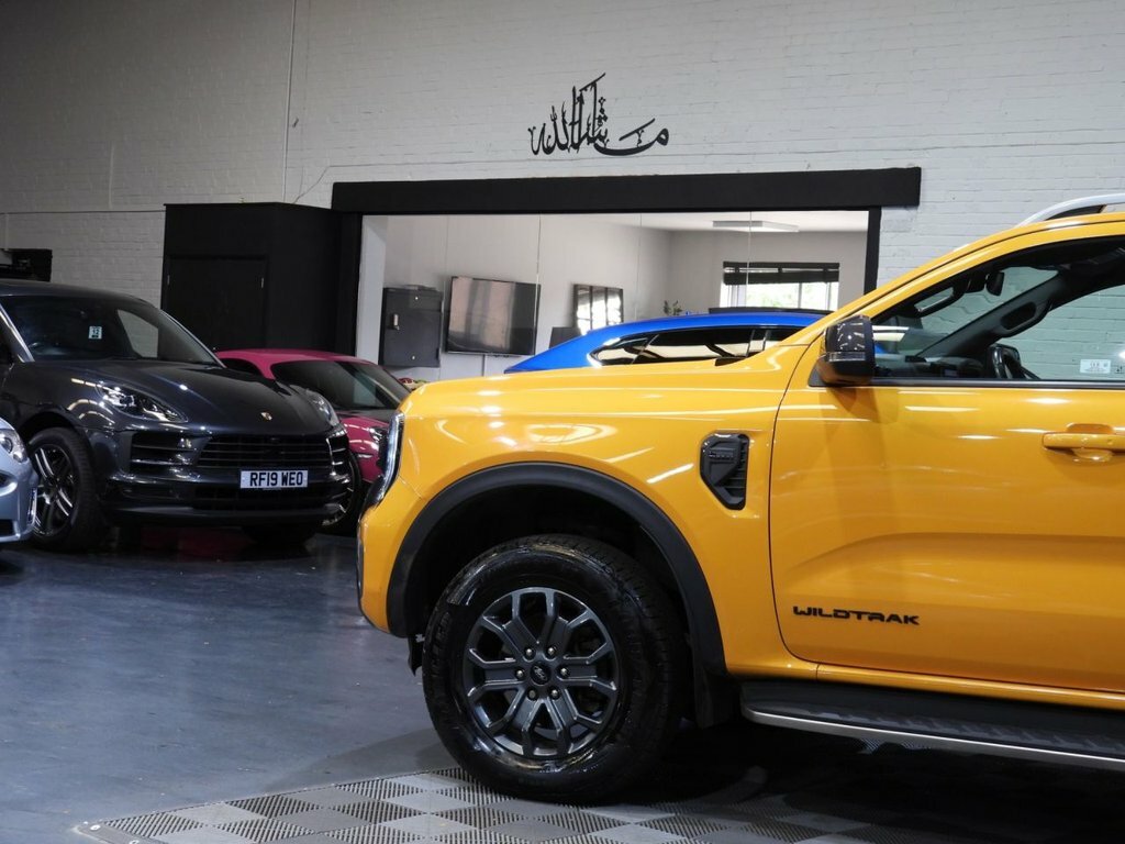 Ford Ranger 2L Wildtrak AK24VPO Orange #2