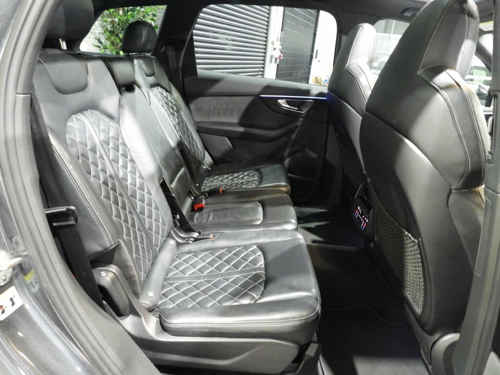 Audi SQ7 4.0 Tfsi V8 Black Edition Suv Tiptronic Black #19