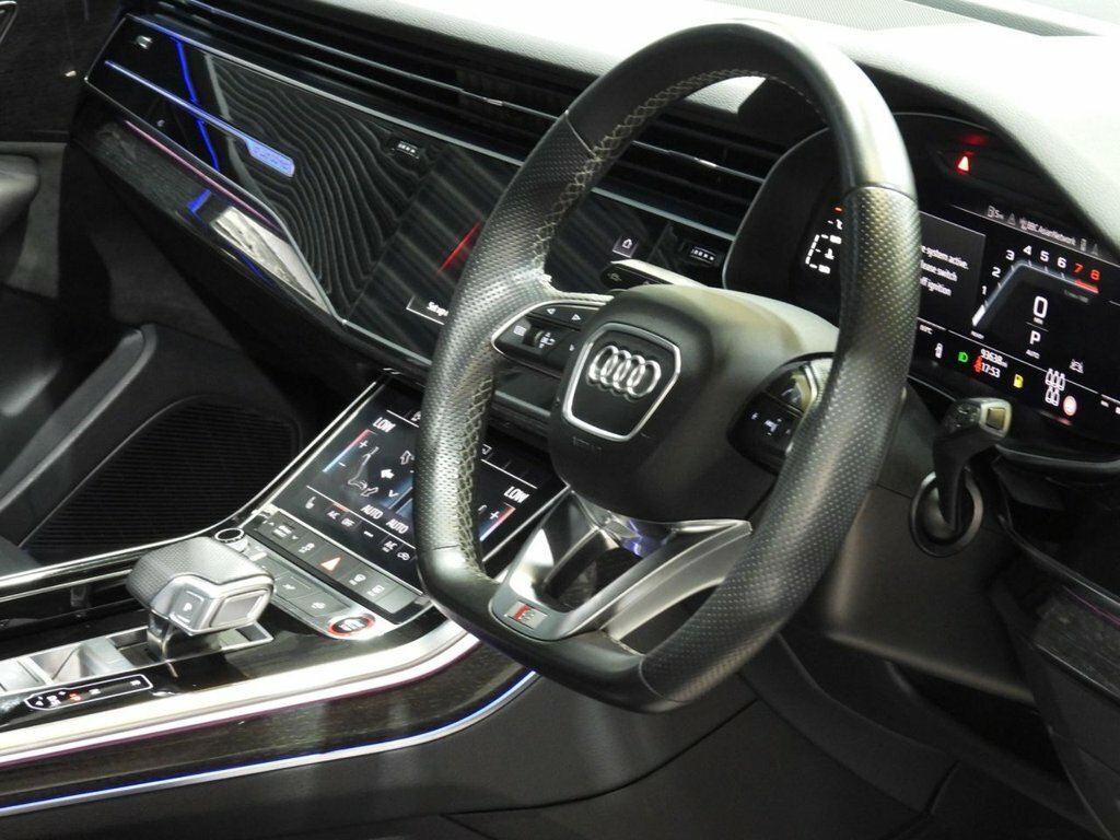 Audi SQ7 4.0 Tfsi V8 Black Edition Suv Tiptronic Black #16