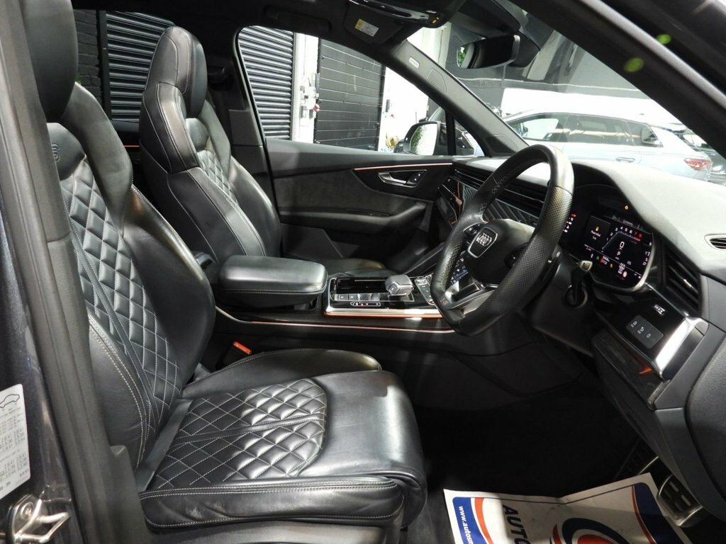 Audi SQ7 4.0 Tfsi V8 Black Edition Suv Tiptronic Black #17
