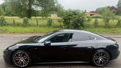Porsche Taycan Automatic Silver #42