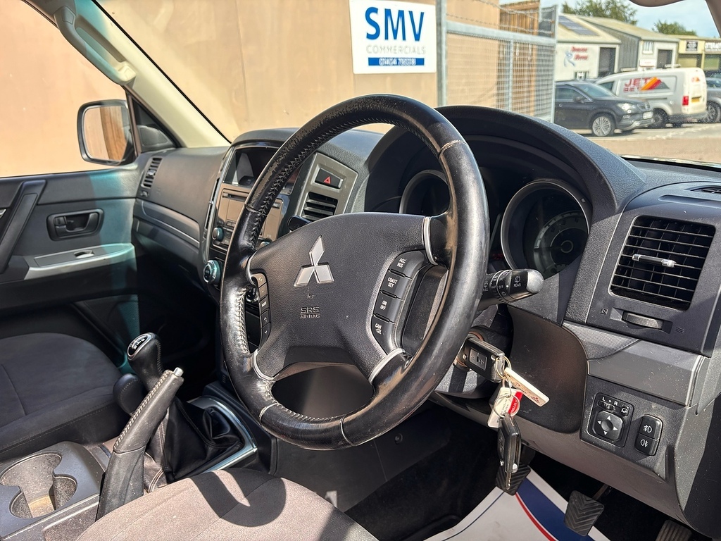 Mitsubishi Shogun 3.2 Di-dc Sg3 4Wd Lwb Euro 5 Black #20