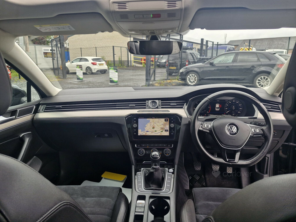 Volkswagen Passat Blue #7