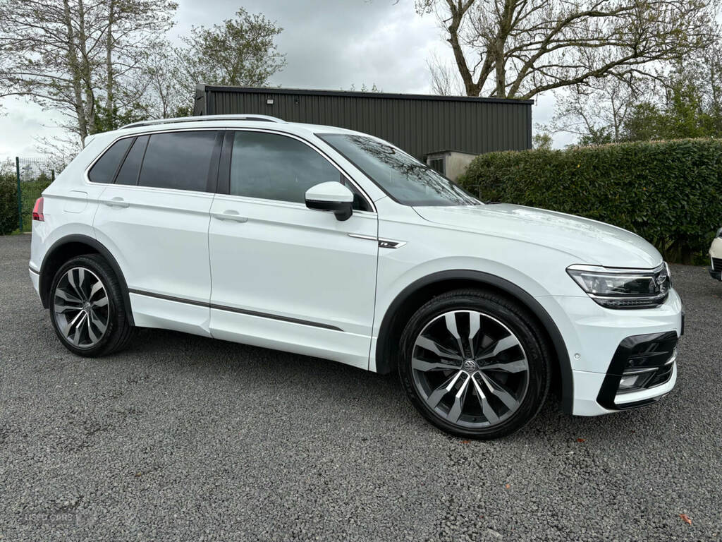 Volkswagen Tiguan 2.0 Tdi 150 R-line AF69UVE White #3
