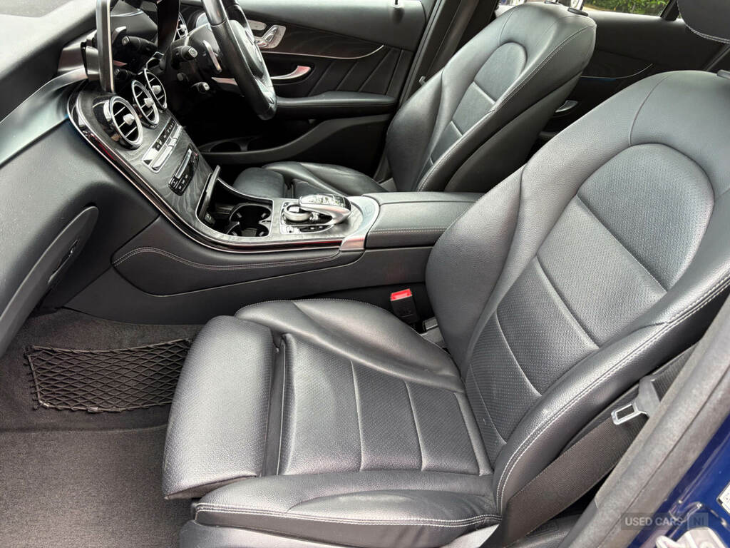 Mercedes-Benz GLC Class Glc 220D 4Matic Amg Line 9G-tronic  #20