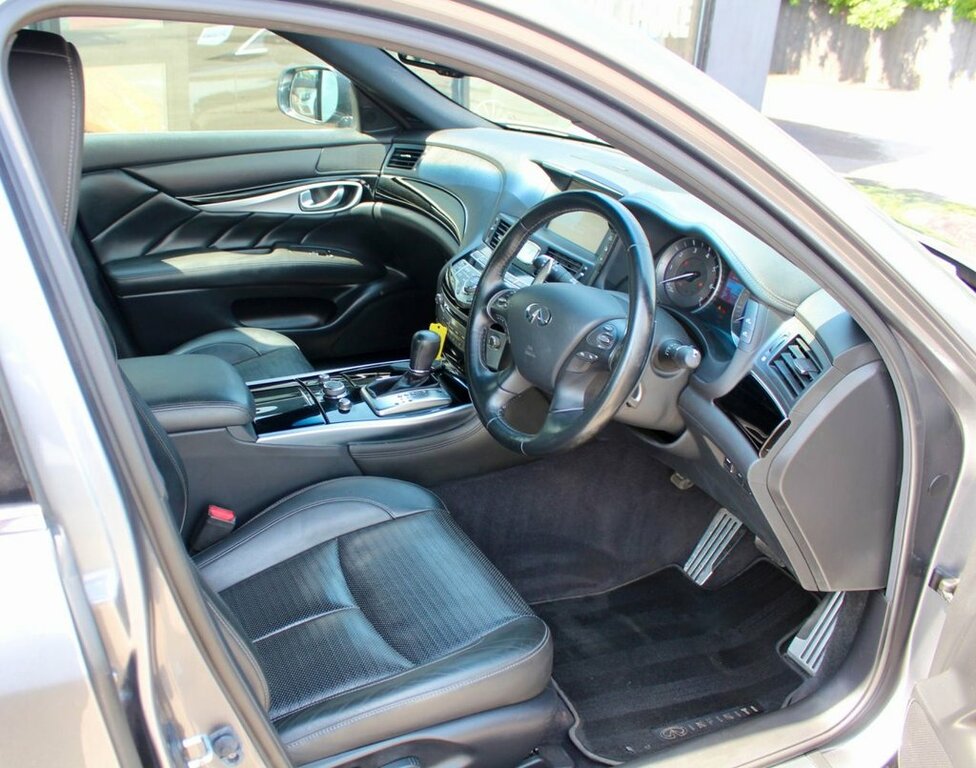 Infiniti Q70 2.2L Sport Grey #3