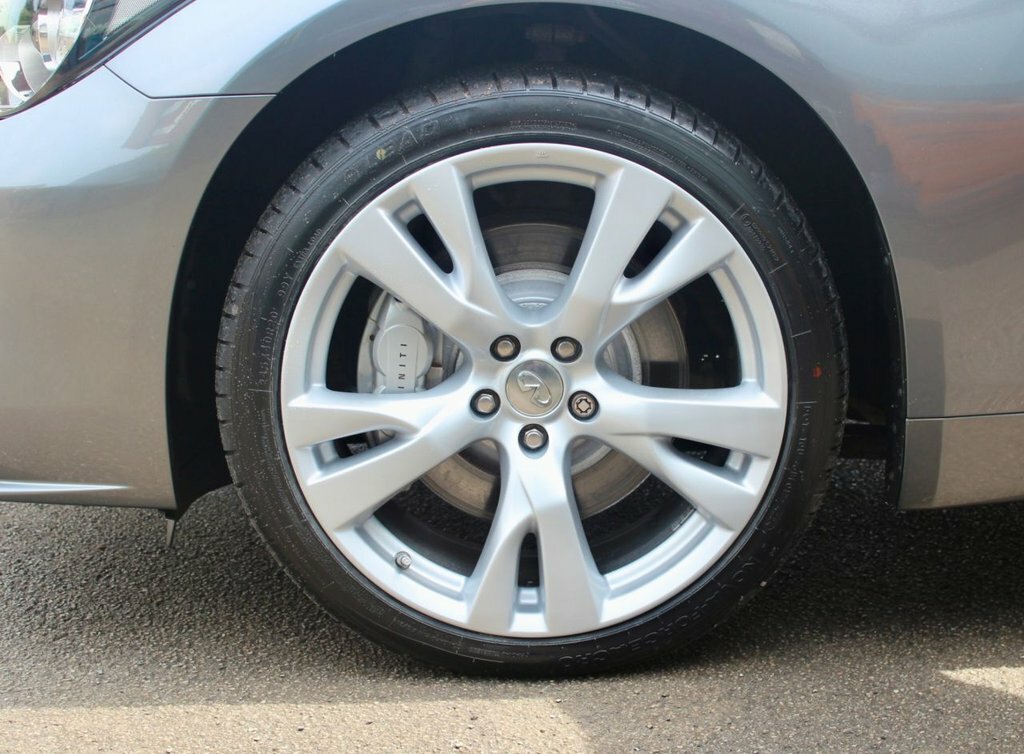 Infiniti Q70 Saloon Black #7