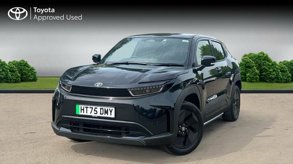 Toyota Urban Cruiser 61Kwh Design HT75DMY Black #3
