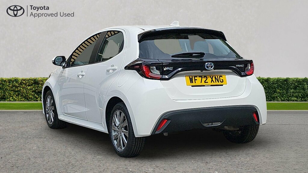 Toyota Yaris 1.5 Vvt-h Icon E-cvt Euro 6 Ss WF72XNG White #4