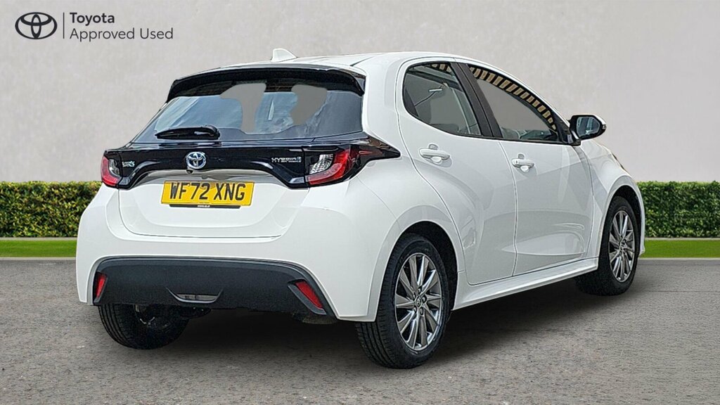 Toyota Yaris 1.5 Vvt-h Icon E-cvt Euro 6 Ss WF72XNG White #2
