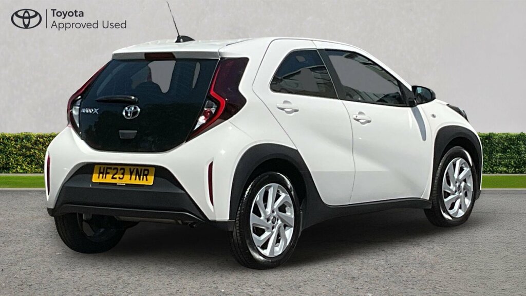 Toyota Aygo X 1.0 Vvt-i Pure Euro 6 Ss HF23YNR White #2