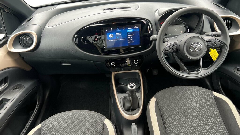Toyota Aygo X 1.0 Vvt-i Edge Euro 6 Ss WF24UGG Beige #6