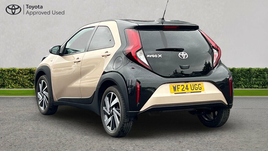 Toyota Aygo X 1.0 Vvt-i Edge Euro 6 Ss WF24UGG Beige #4