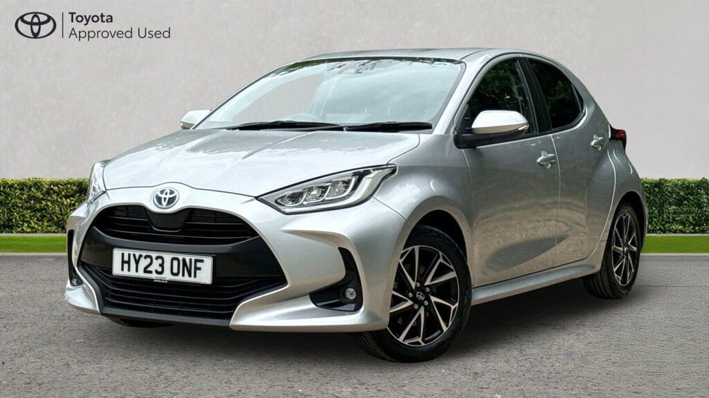 Toyota Yaris 1.5 Vvt-h Design Hatchback Hybrid E-cvt HY23ONF Silver #5