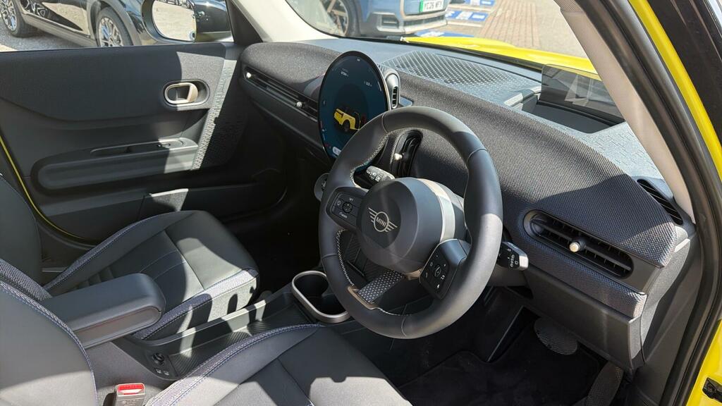 Mini Hatch Cooper S RO74VOA Yellow #6