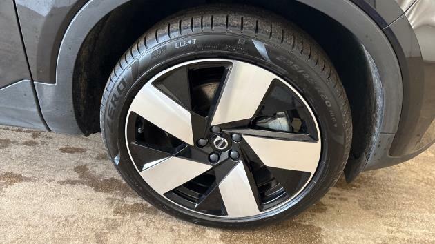 Volvo C40 Recharge Plus, Single Motor, Black #4