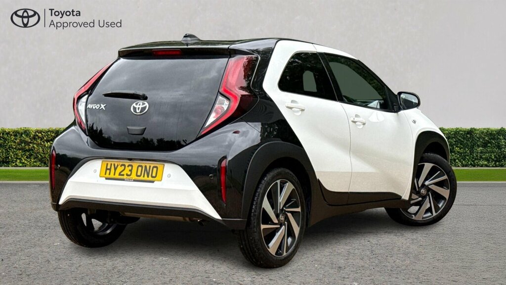 Toyota Aygo X 1.0 Vvt-i Edge Hatchback Euro 6 HY23ONO White #3