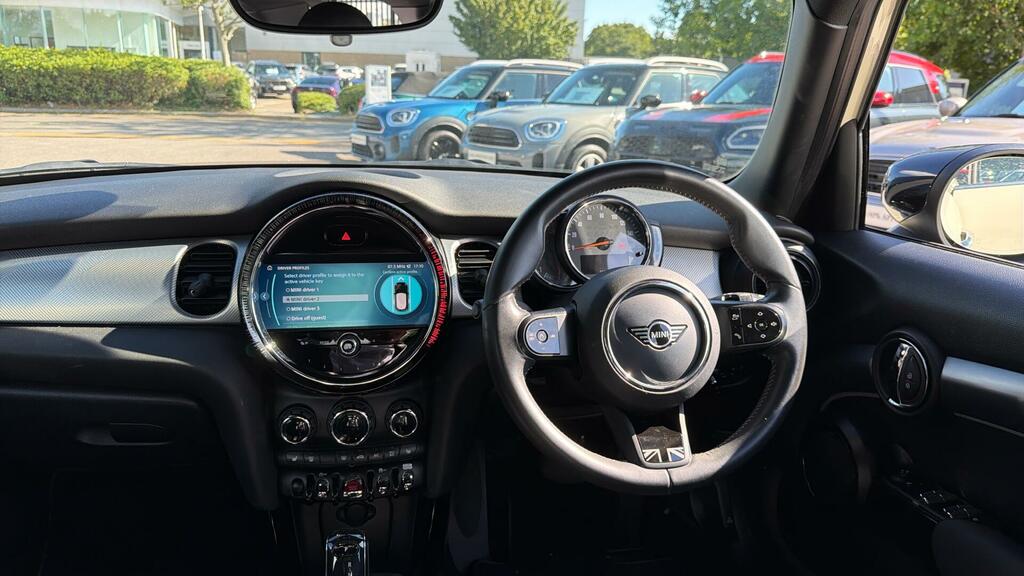 Mini Hatch 5-Door Hatch Cooper Exclusive HS22LGC White #5