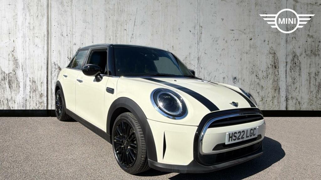 Mini Hatch 5-Door Hatch Cooper Exclusive White