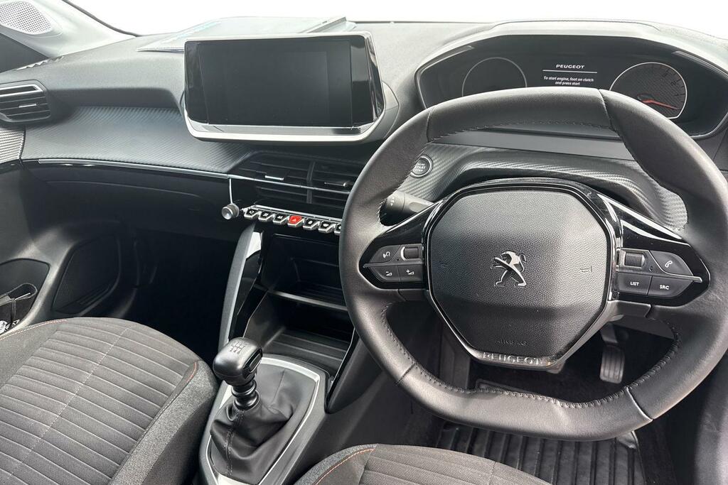 Peugeot 208 1.2 Puretech Active Premium Euro 6 Ss RV23MKC White #6