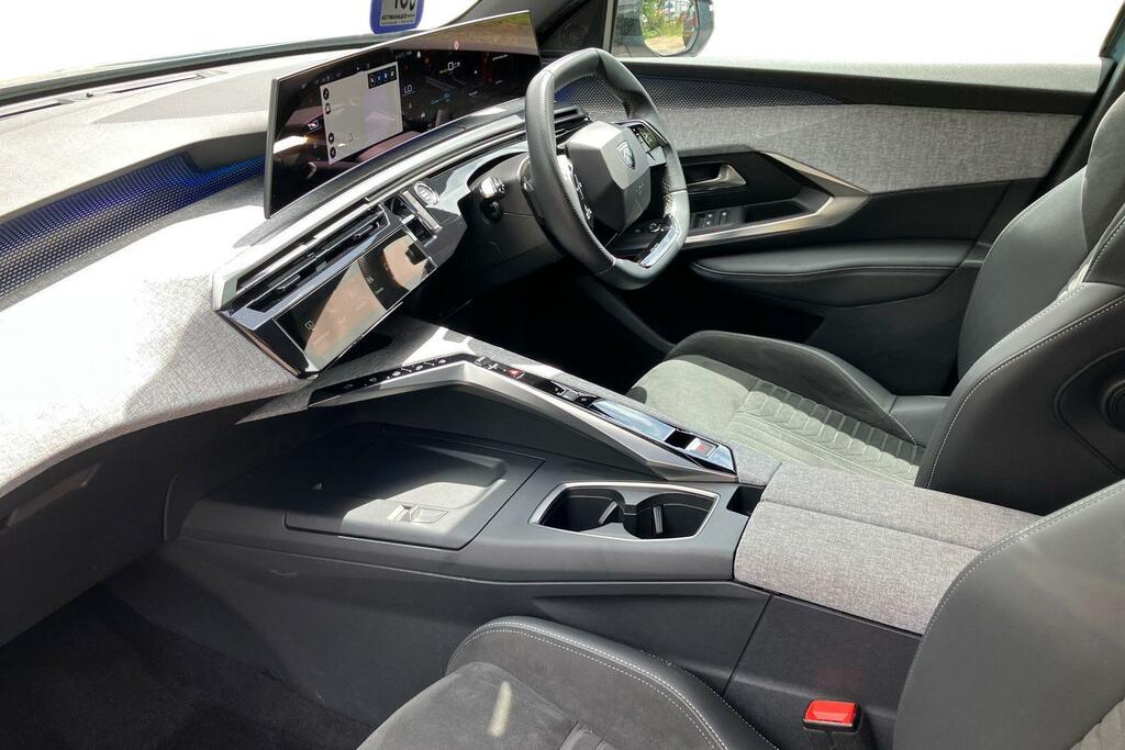 Peugeot 5008 73Kwh Gt EK74ZCN Blue #2