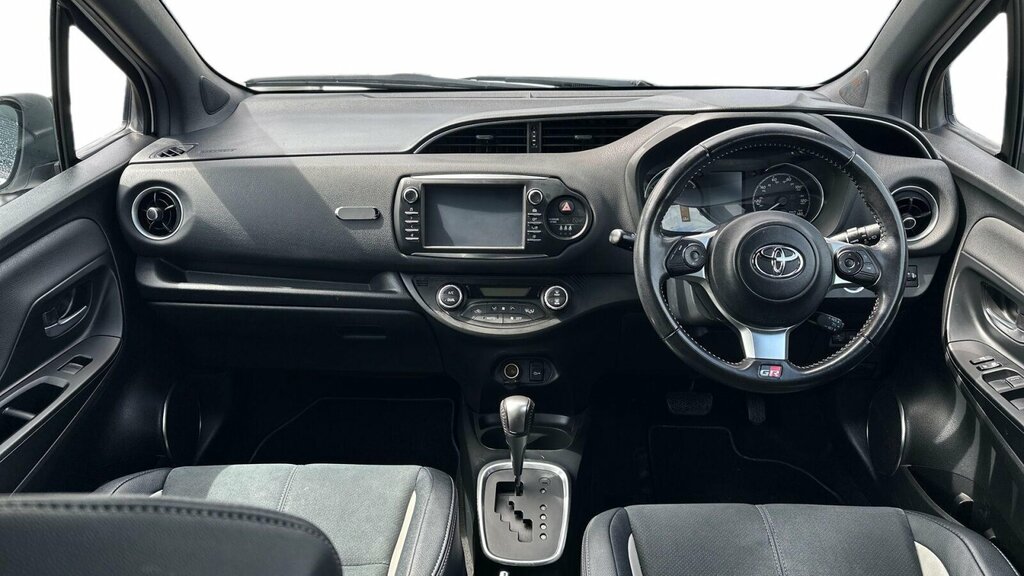 Toyota Yaris 1.5 Vvt-h Gr Sport E-cvt Euro 6 Ss WJ70LSL White #6