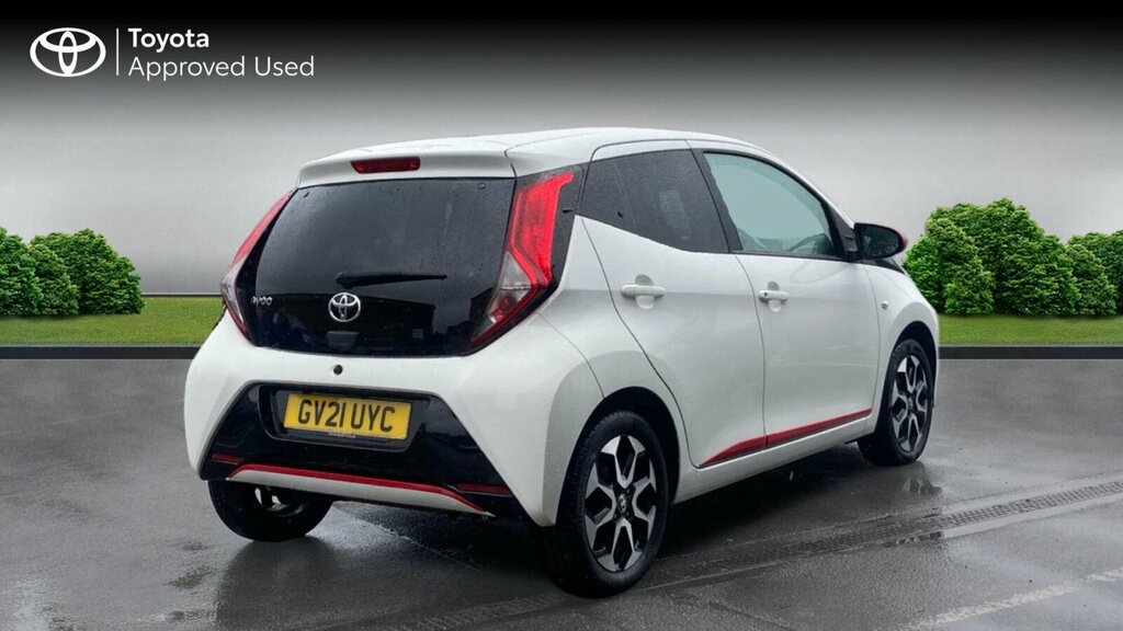 Toyota Aygo 1.0 Vvt-i X-trend Euro 6 Ss GV21UYC White #2