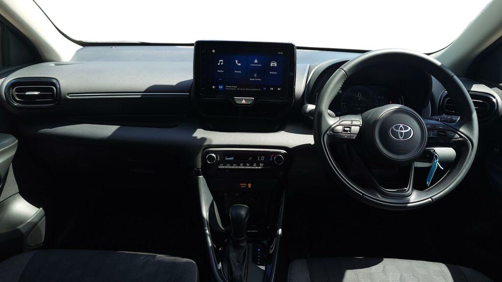 Toyota Yaris 1.5 Vvt-h Design E-cvt Euro 6 Ss FG25ENN Grey #6