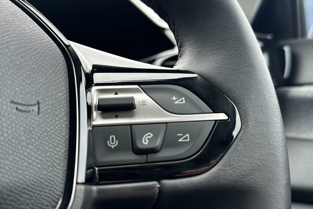 Peugeot 308 1.2 Hybrid 145 Allure E-dsc6 2025 White #16