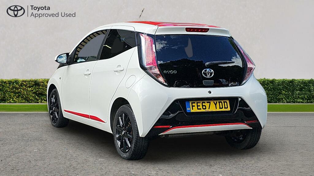 Toyota Aygo 1.0 Vvt-i X-press Euro 6 FE67YDD White #4