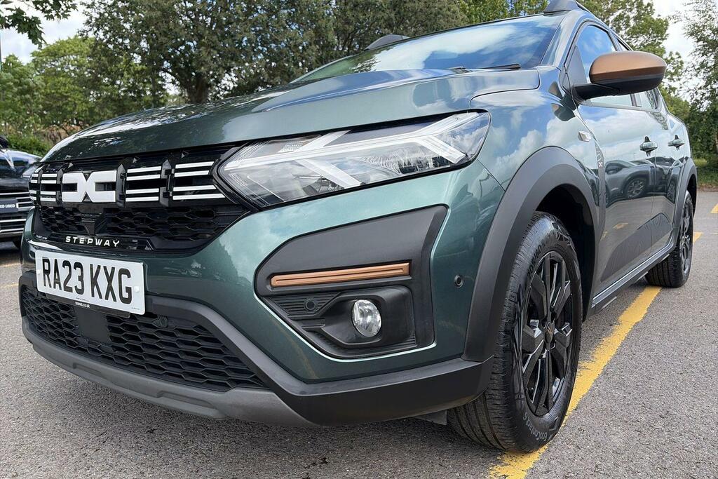 Dacia Sandero Stepway 1.0 Tce Extreme Cvt Euro 6 Ss Green #3