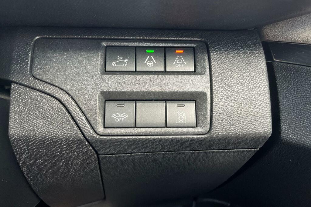 Peugeot 3008 1.2 Puretech Allure Premium Suv  #26