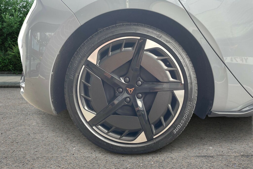 Cupra Born 169Kw E-boost V3 77Kwh Grey #5
