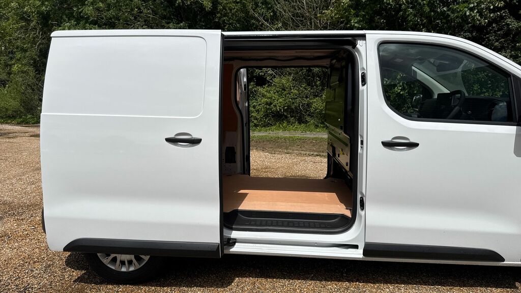 Toyota PROACE 75Kwh Icon Medium Panel Van Mwb #55