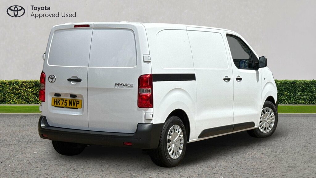 Toyota PROACE 1.5D Icon Medium Panel Van Mwb Euro 6 Ss 6Dr White #4
