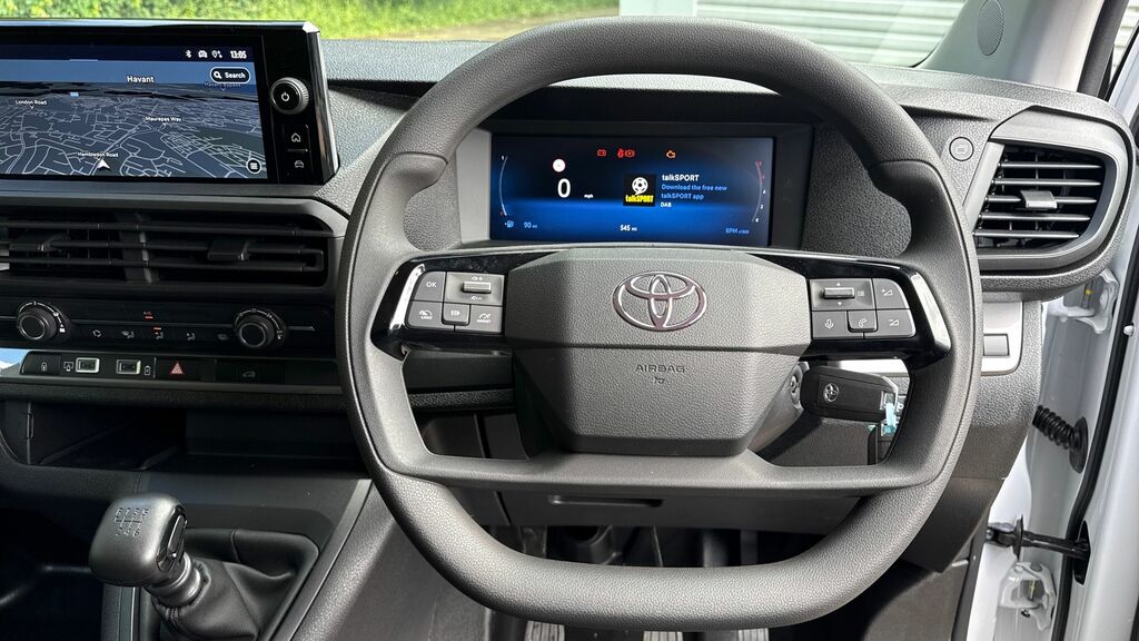 Toyota PROACE 75Kwh Icon Medium Panel Van Mwb #18
