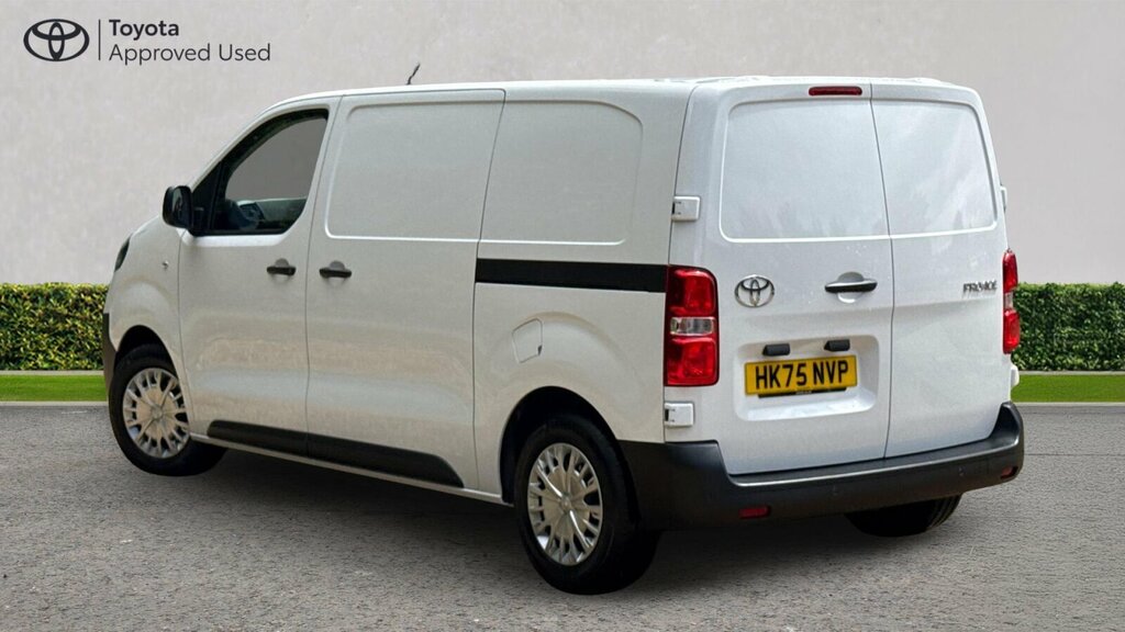 Toyota PROACE 75Kwh Icon Medium Panel Van Mwb #8