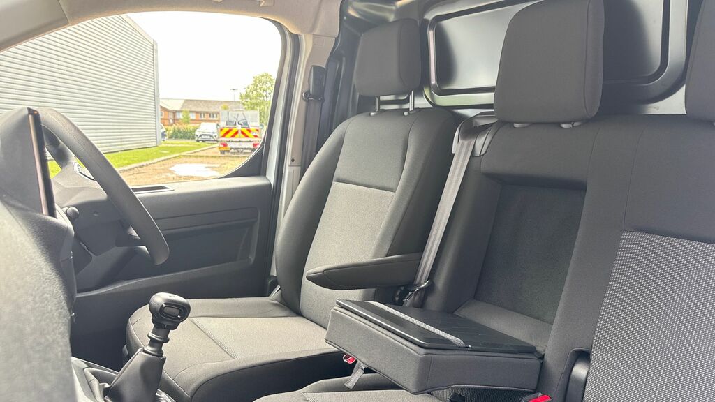 Toyota PROACE 75Kwh Icon Medium Panel Van Mwb #31