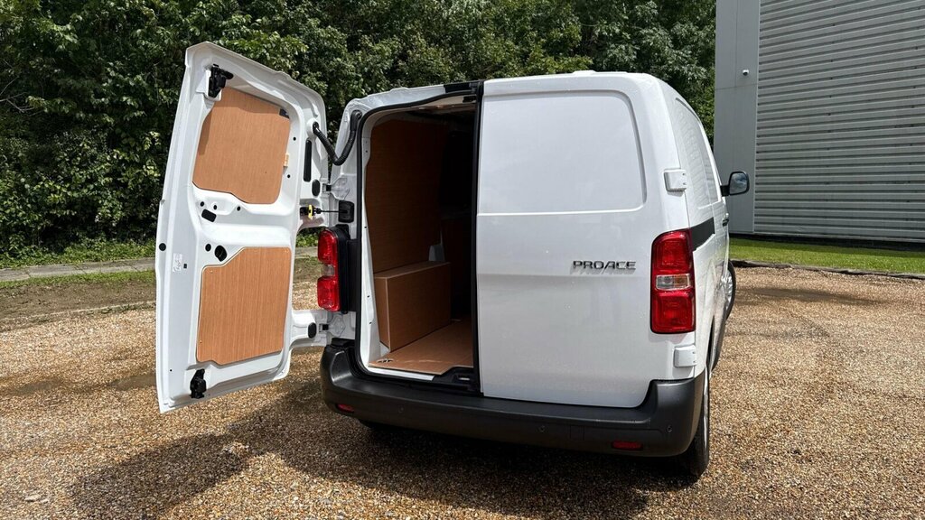 Toyota PROACE 75Kwh Icon Medium Panel Van Mwb #54