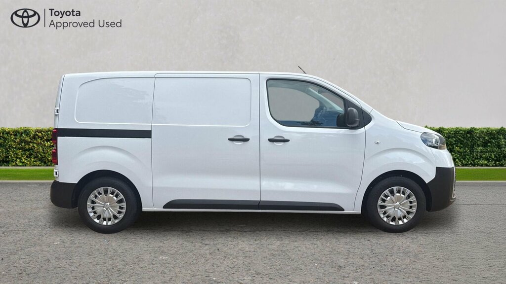 Toyota PROACE 75Kwh Icon Medium Panel Van Mwb #44