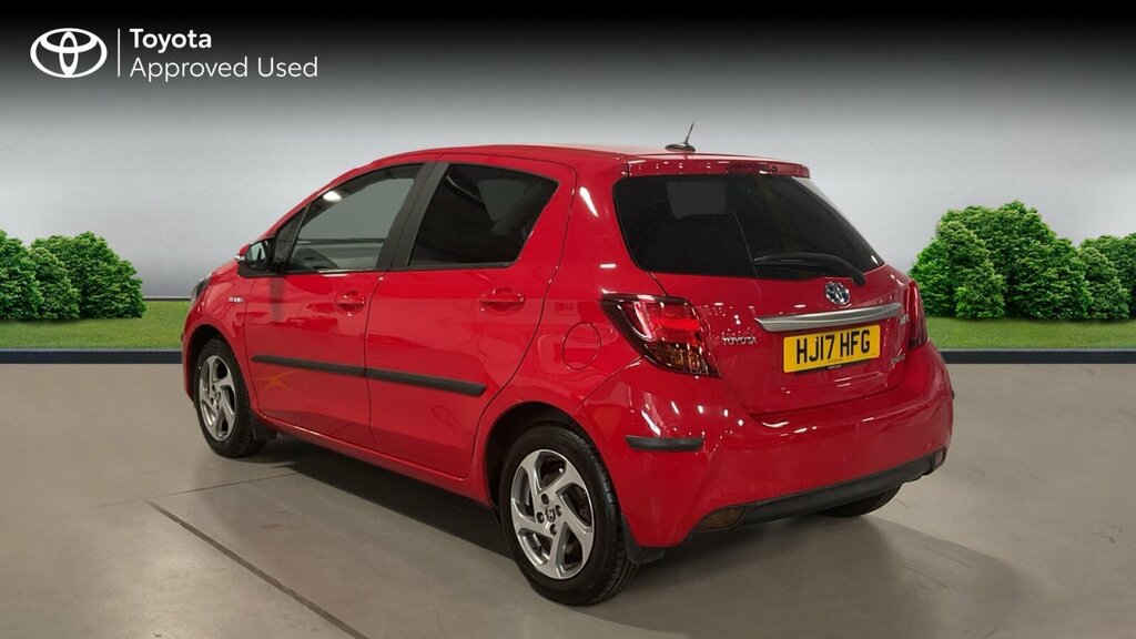 Toyota Yaris 1.5 Vvt-h Icon E-cvt Euro 6 Ss HJ17HFG Red #5