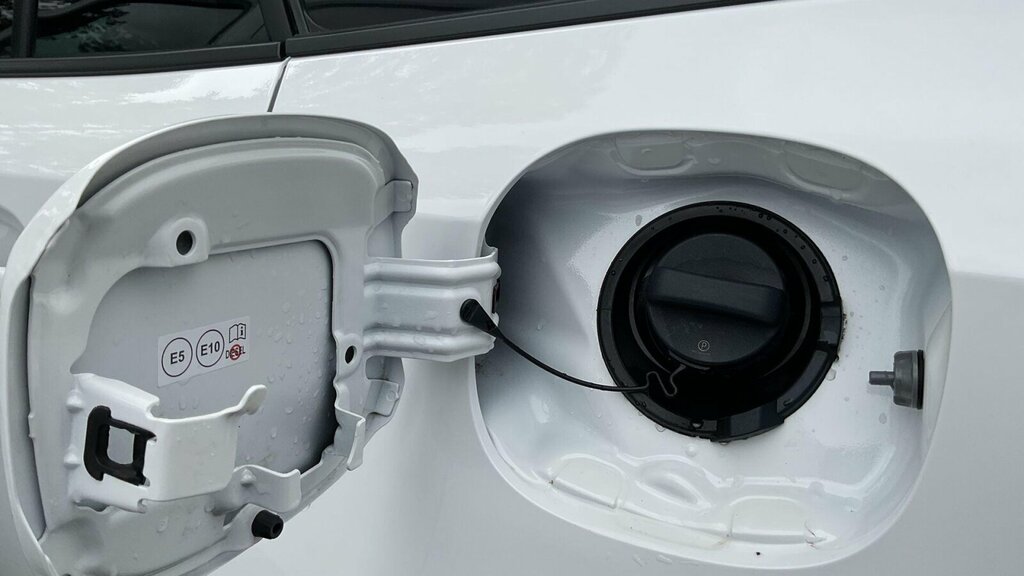 Toyota Corolla Gr Sport White #45