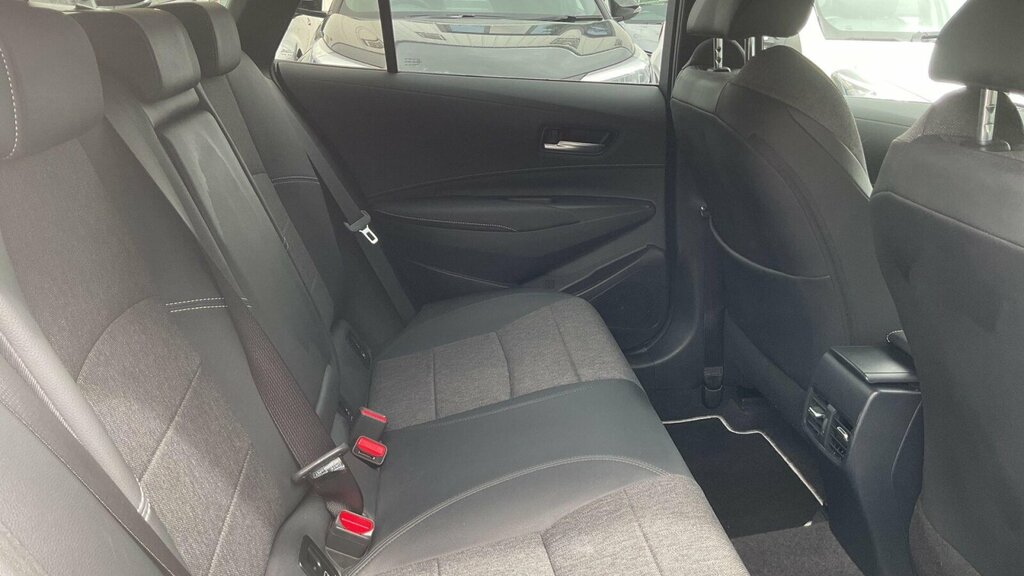 Toyota Corolla Gr Sport White #16