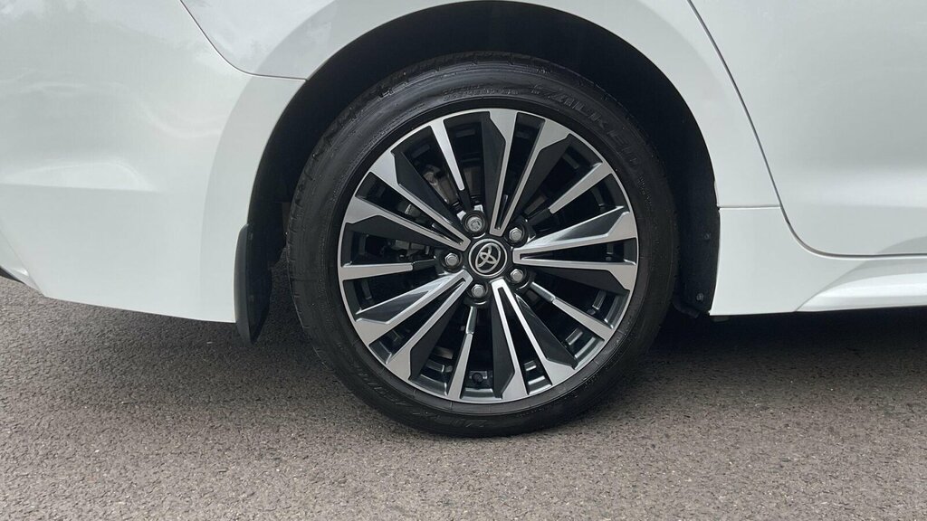 Toyota Corolla Gr Sport White #52