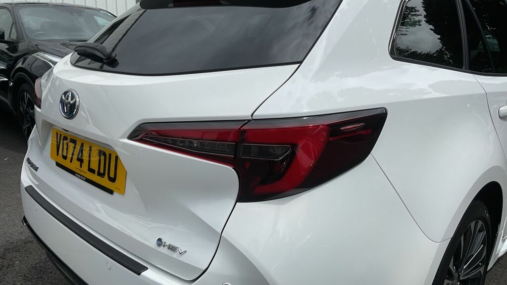 Toyota Corolla Gr Sport White #41