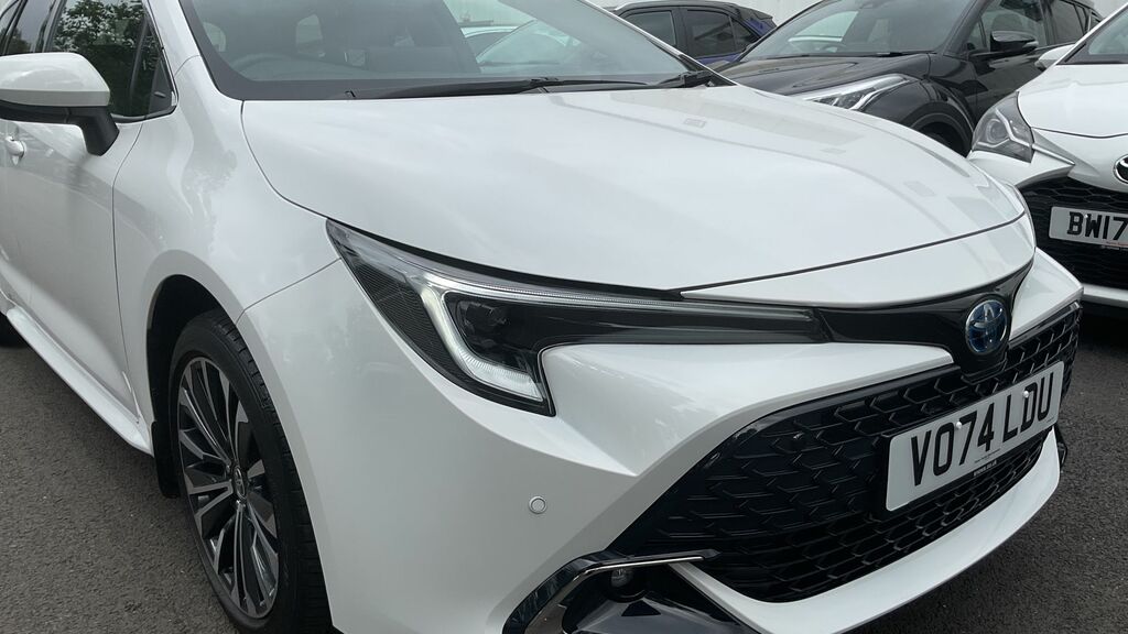 Toyota Corolla Gr Sport White #39