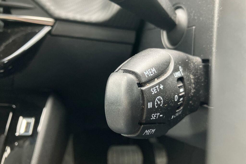 Peugeot e-208 Gt Blue #30