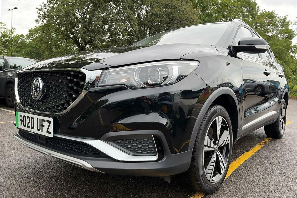 MG ZS Exclusive T-gdi Red #53