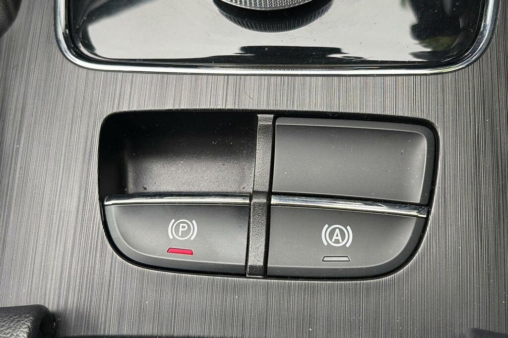 MG ZS Exclusive T-gdi Red #32