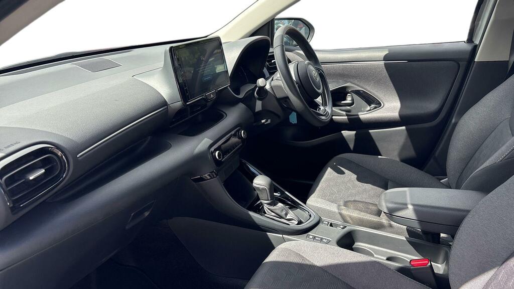 Toyota Yaris 1.5 Vvt-h Design E-cvt Euro 6 Ss FG25EPD Silver #5